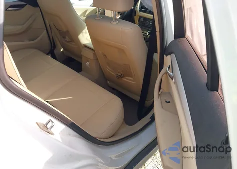 2015 BMW X1 Sdrive28I z USA, uszkodzony, nr VIN WBAVM1C58FVW56866